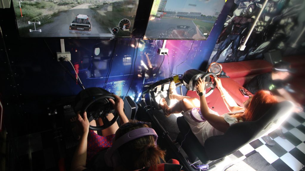 OOSH ACTIVITIES & SCHOOL HOLIDAY PROGRAMS SYDNEY | MOBILE GAMING FUN