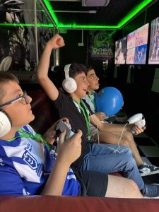 Happy kids enjoying a stress-free birthday party in the Dopa Gamer gaming truck